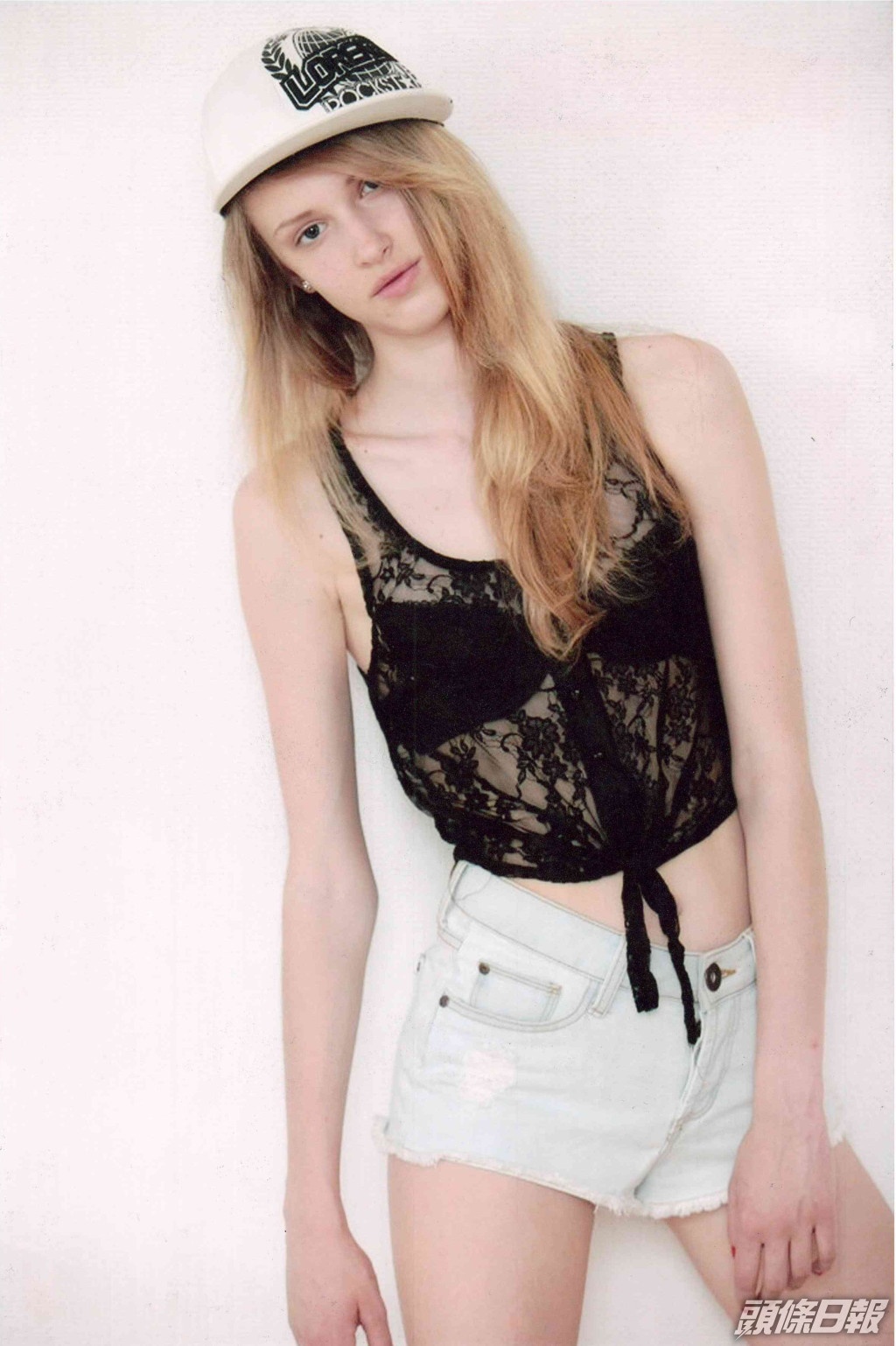 Tien Tue Nghi ly hon anh 2