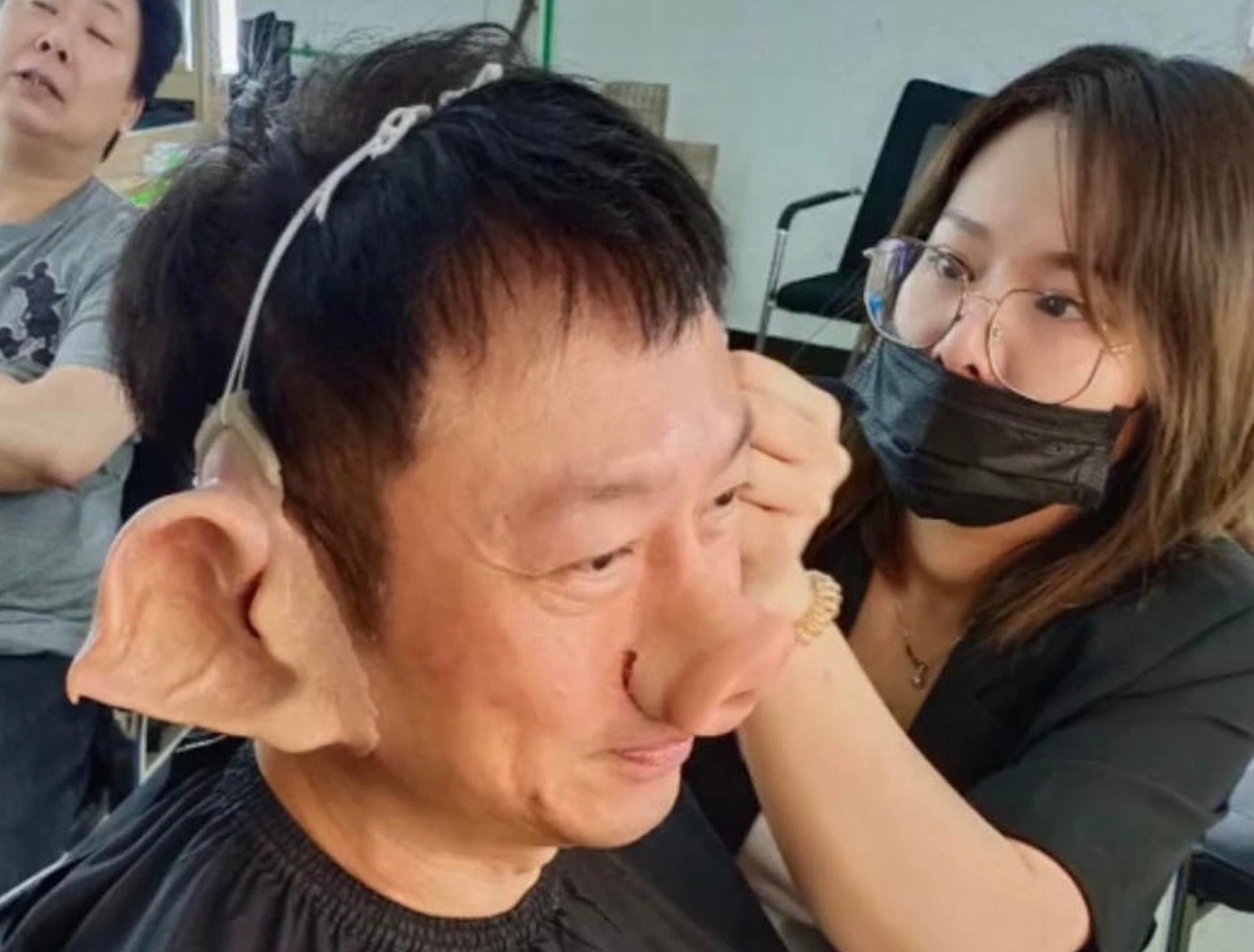 Hau truong hoa trang thanh Tru Bat Gioi hinh anh