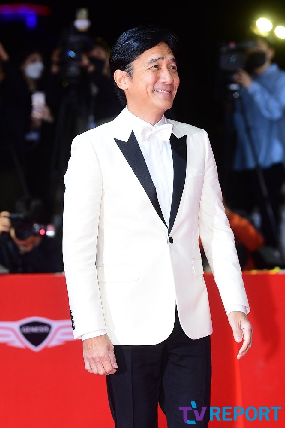 Luong Trieu Vy anh 4