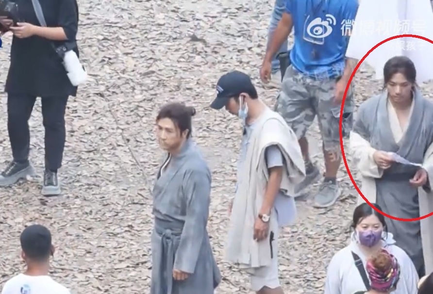 Chan Tu Dan bi che anh 4