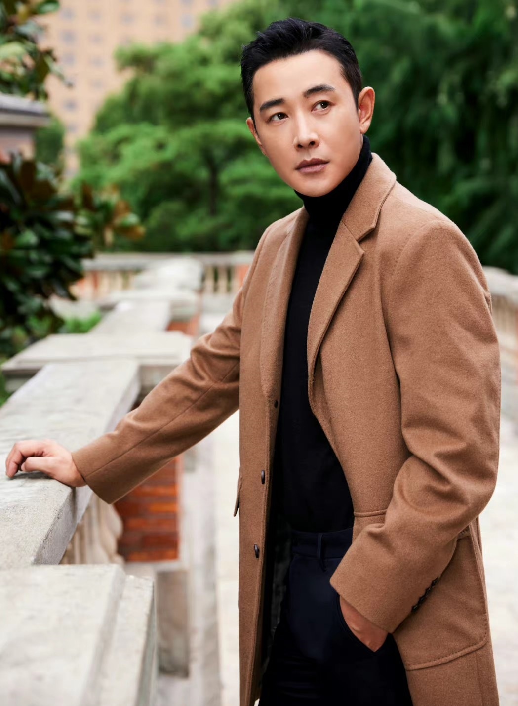 La Tan bi chi trich anh 2