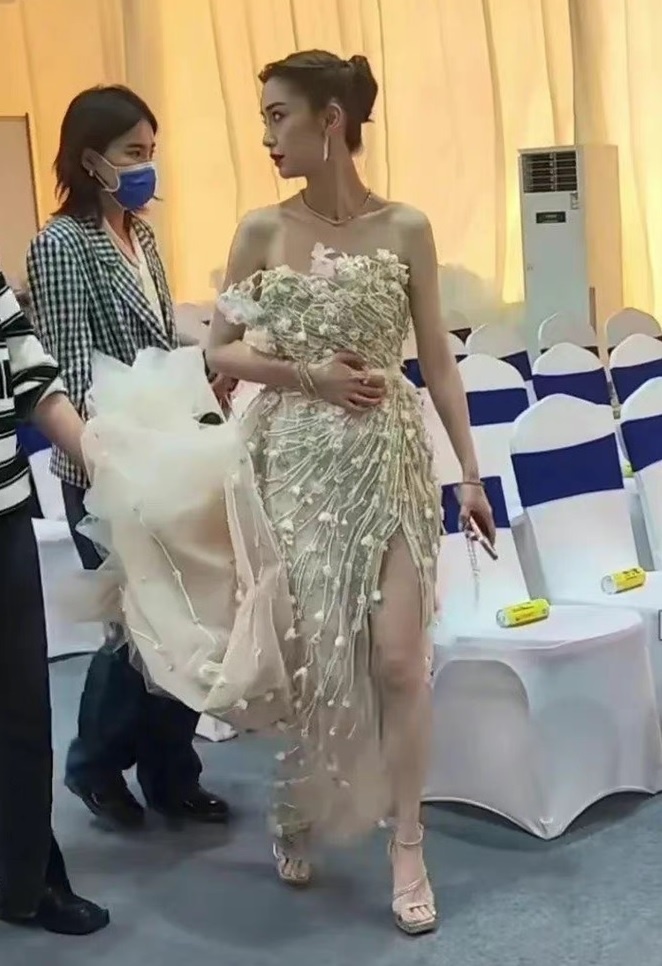 Miet thi ngoai hinh anh 6