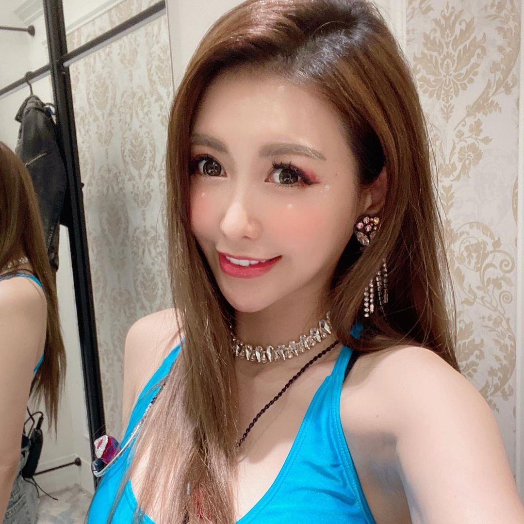 Giản Khải Nhạc bê bối ảnh 1 Gian Khai Nhac be boi anh 1