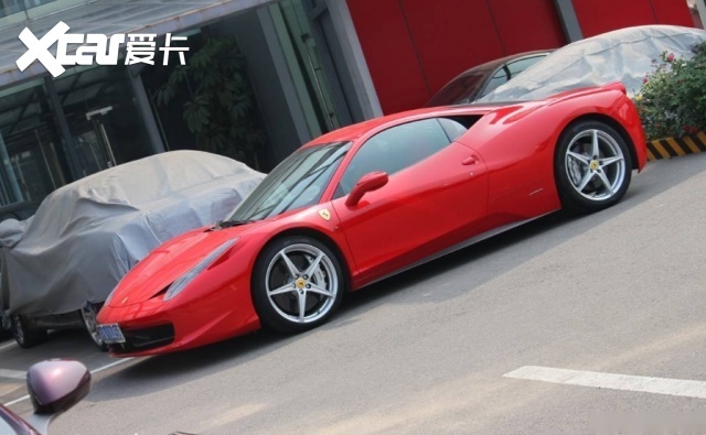 Luu Diec Phi sieu xe anh 3