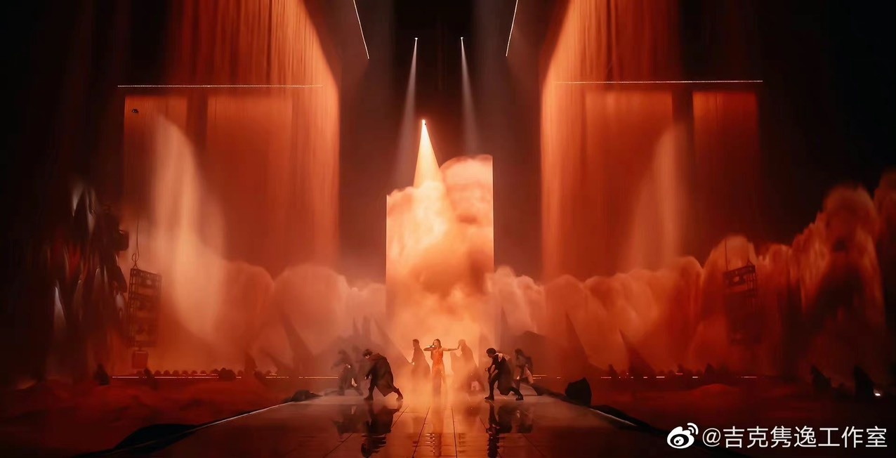 Ca sĩ bị chỉ trích ảnh 3 Ca si bi chi trich anh 3