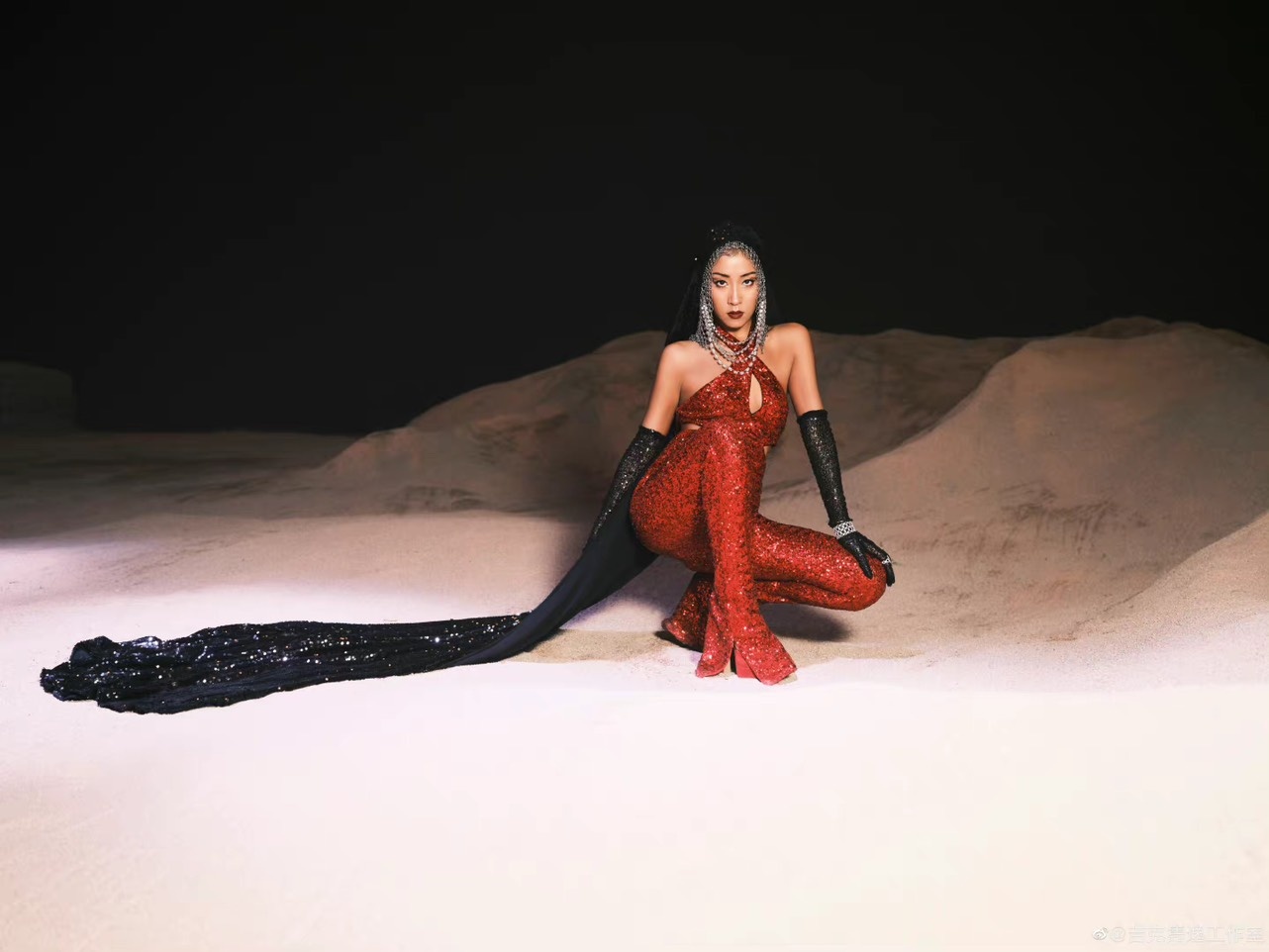 Ca sĩ bị chỉ trích ảnh 1 Ca si bi chi trich anh 1