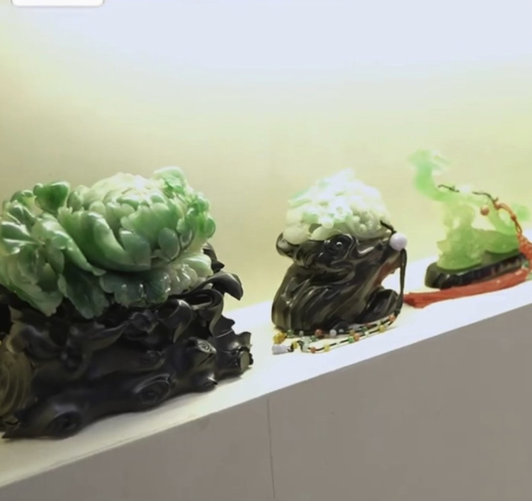 Trum giai tri Hong Kong anh 7