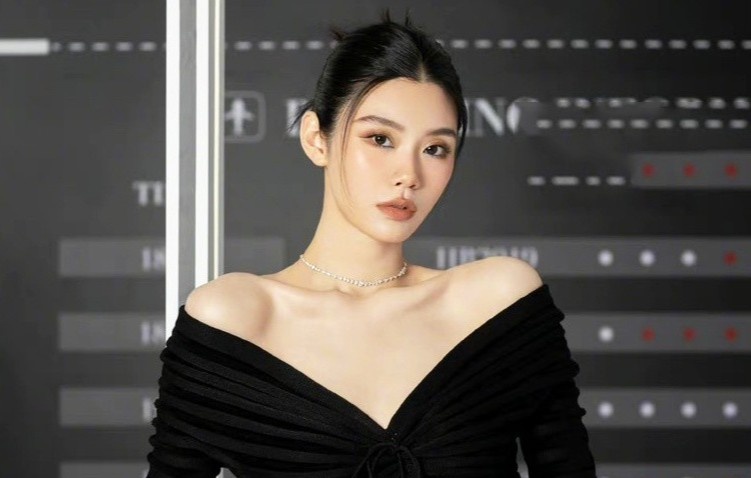 He Mong Dao tiep quan khach san cua gia toc vua song bac Macau hinh anh