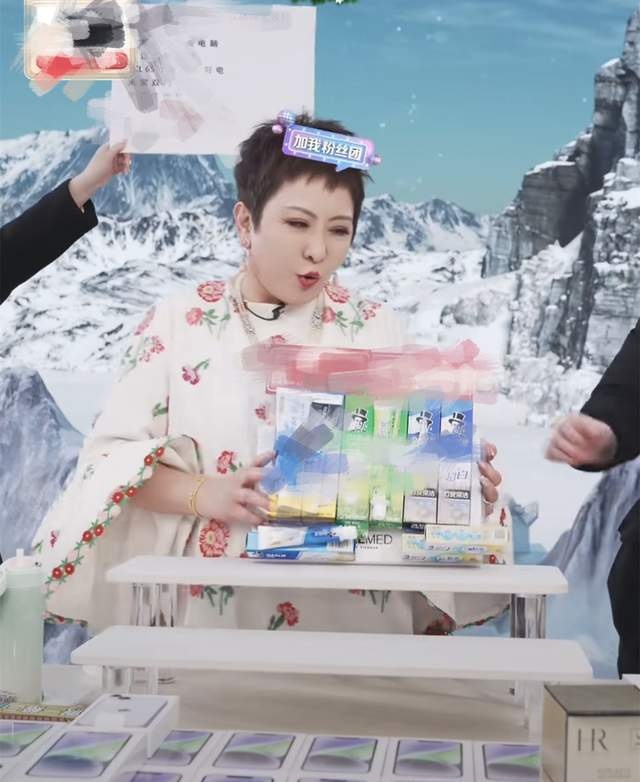 Tran Lam livestream anh 2