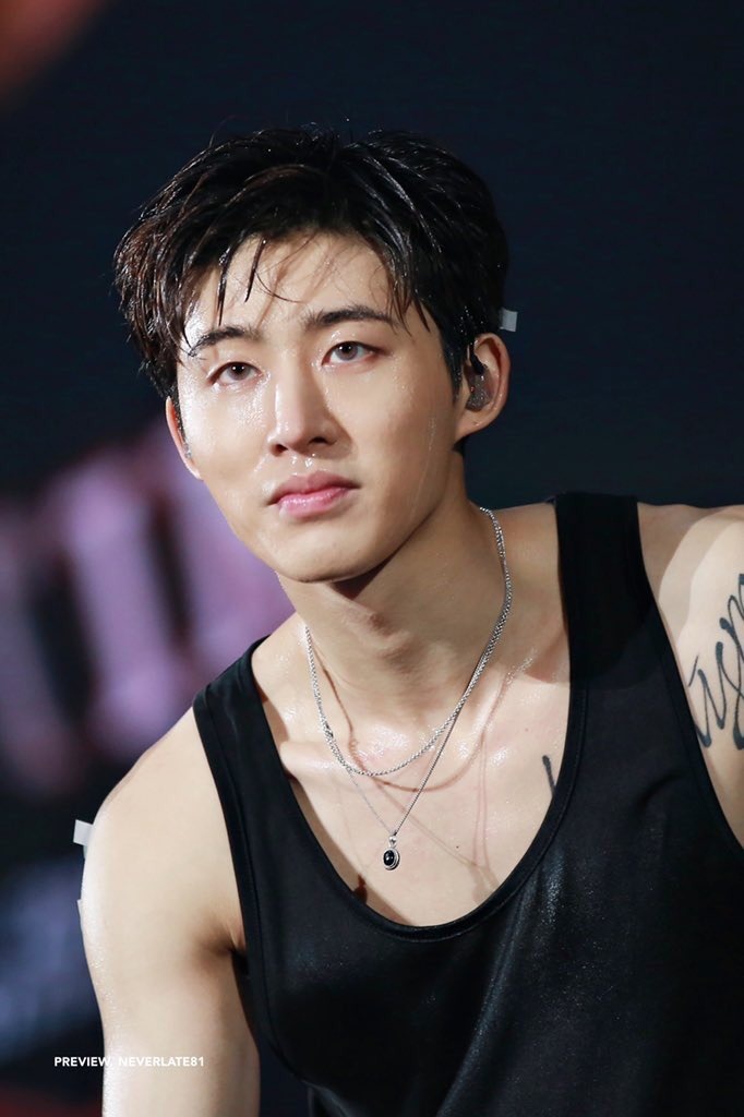 sao Han cam song anh 2