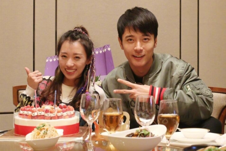 Sao nam 'Hoa Thien Cot' van dan diu voi nhan tinh sau be boi hinh anh