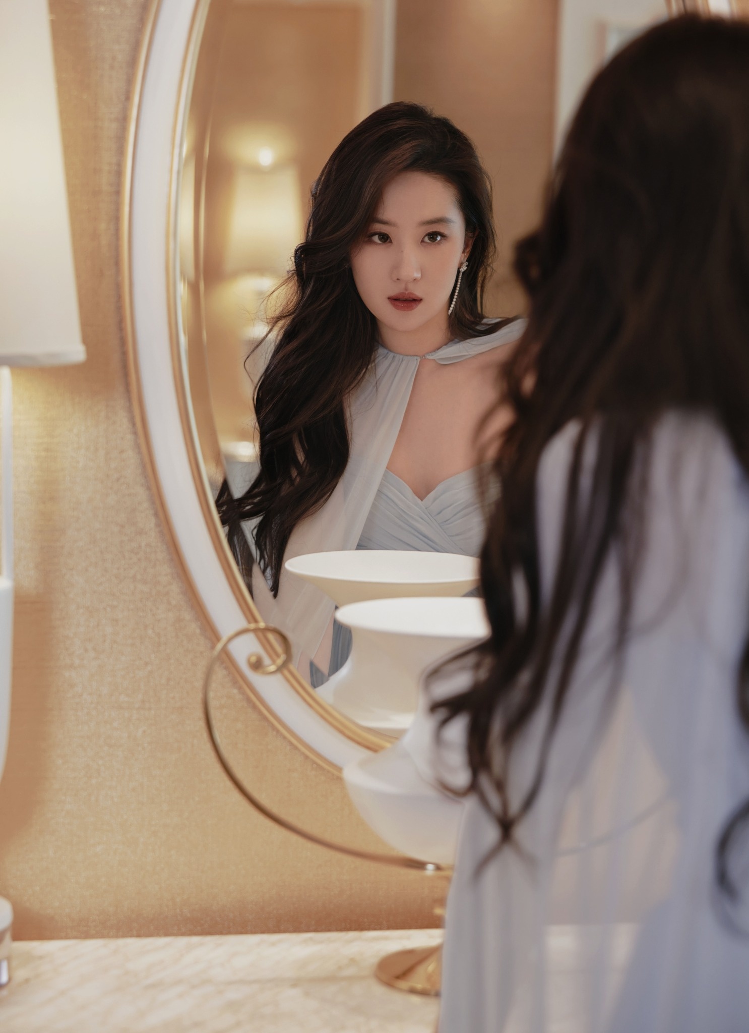 Luu Diec Phi thi hau anh 7