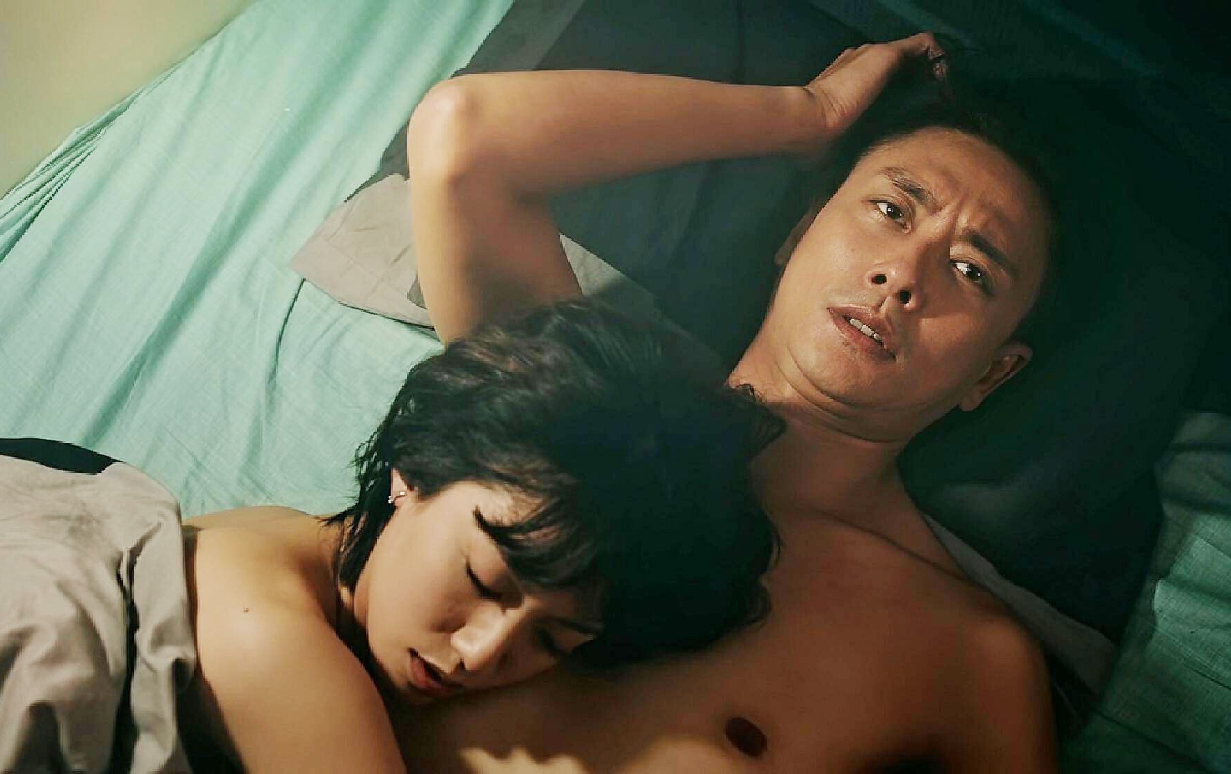 Canh tinh cam cua Huynh Tong Trach va Thai Tu Boi bi chi trich hinh anh