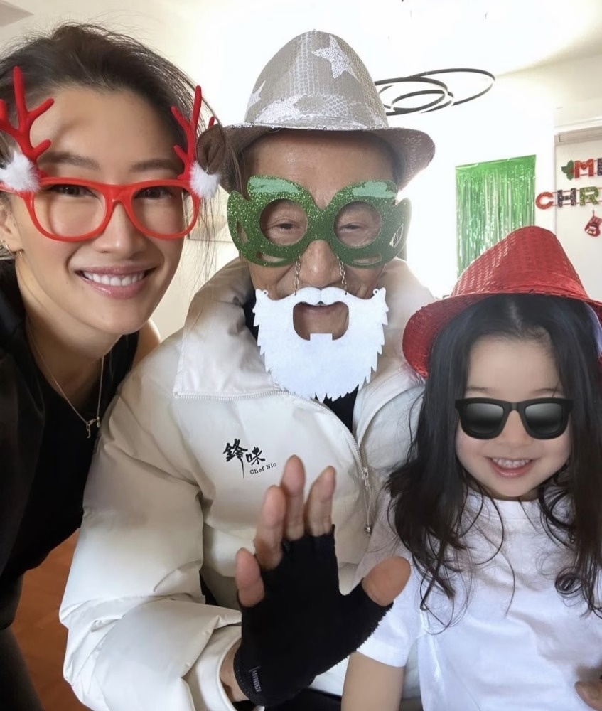 Em gai Ta Dinh Phong anh 1