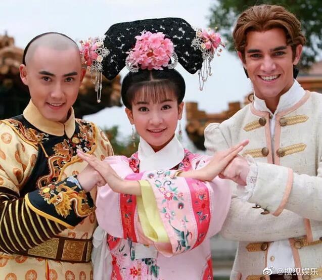 Benjamin Schwartz kết hôn ảnh 7 Benjamin Schwartz ket hon anh 7