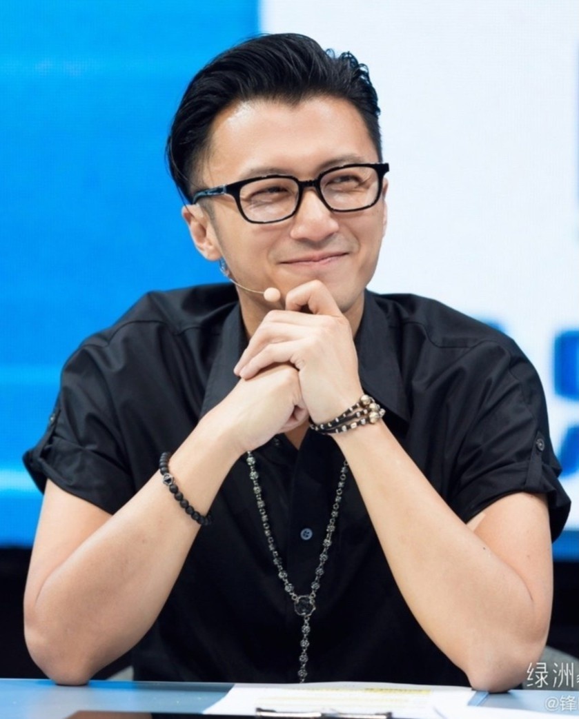 Ta Dinh Phong hen ho anh 1