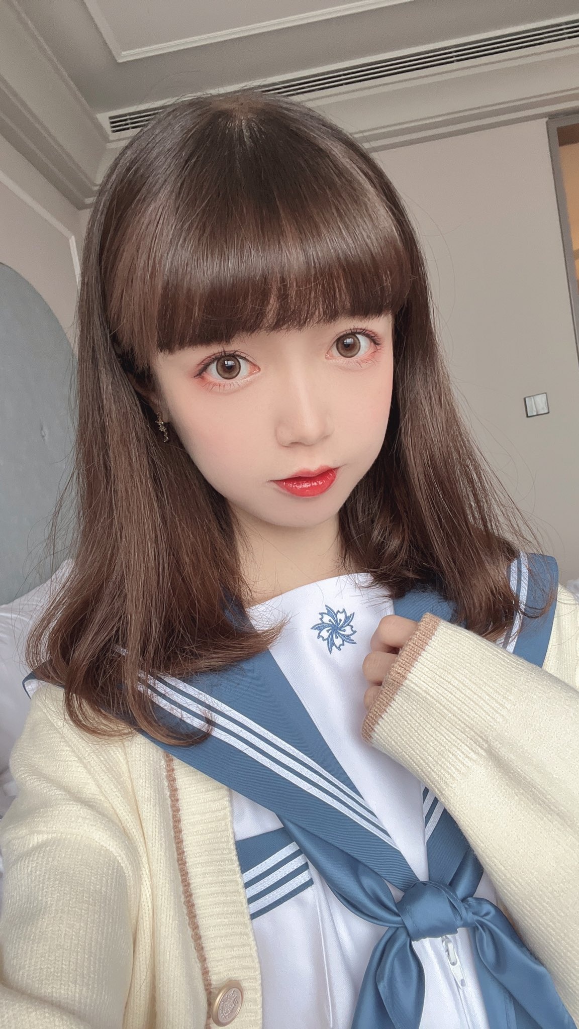 Y Xuyên Xuyên qua đời ảnh 1 Y Xuyen Xuyen qua doi anh 1