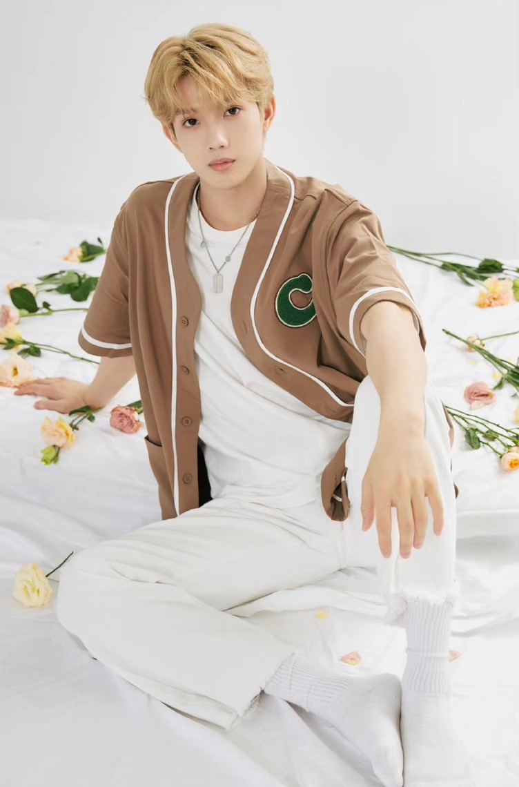 Nhóm nhạc Trung ẩu đả ảnh 2 Nhom nhac Trung au da anh 2