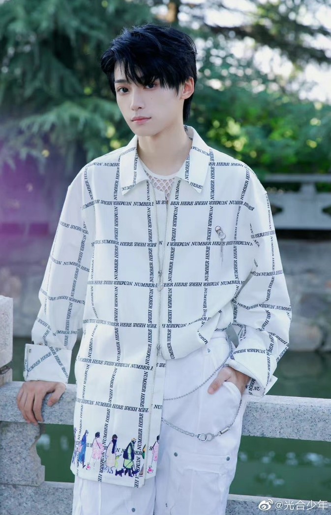 Nhóm nhạc Trung ẩu đả ảnh 1 Nhom nhac Trung au da anh 1