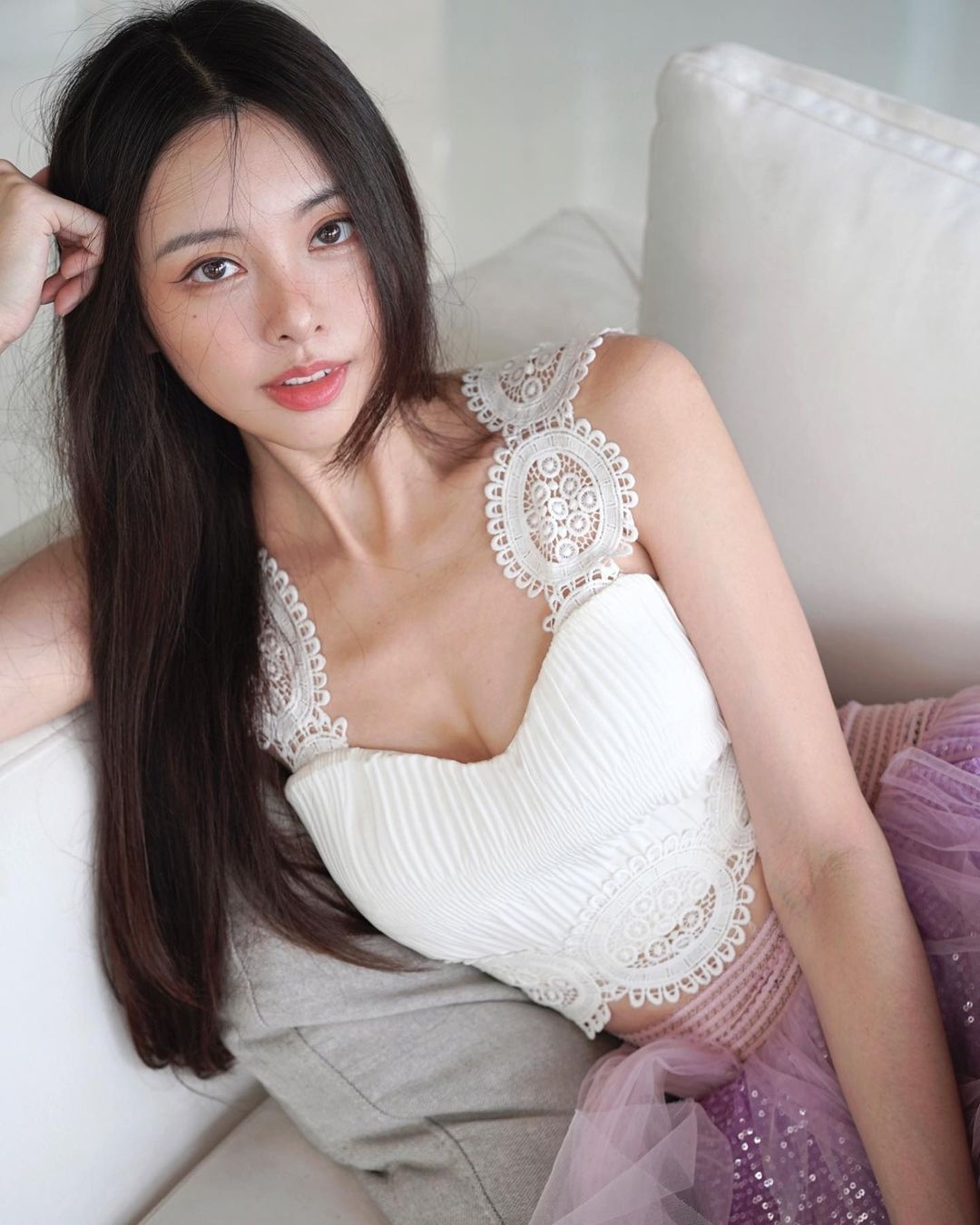 Nguoi mau Ly Nguyen Linh anh 1