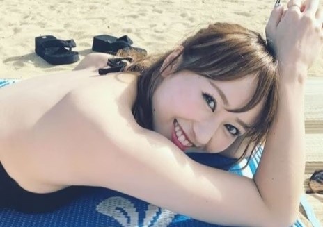 Nu ca si Nhat Ban ly hon nguoi chong lua dao hinh anh