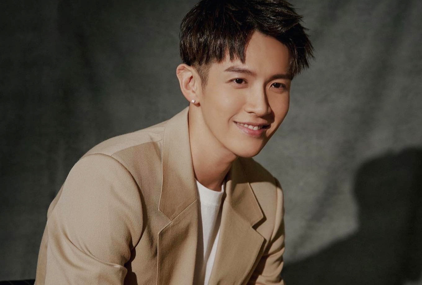 Kha Chan Dong tai nan anh 1