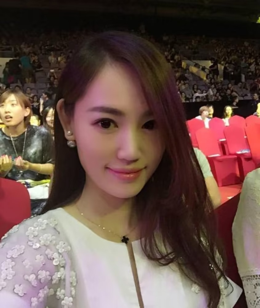 Vợ cũ Vương Bảo Cường ảnh 2 Vo cu Vuong Bao Cuong anh 2