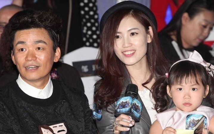 Nguoi vo ngoai tinh song huong thu nho tai san cua Vuong Bao Cuong hinh anh