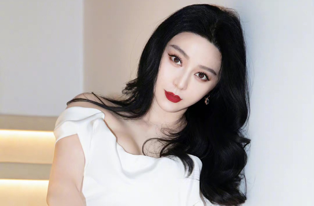 Pham Bang Bang bi de cu giai dien anh do nhat hinh anh