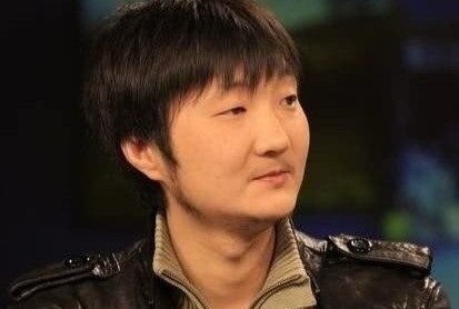 Cuoc song buong tha cua Vuong Dai Tri sau vu ngoai tinh voi Dong Khiet hinh anh