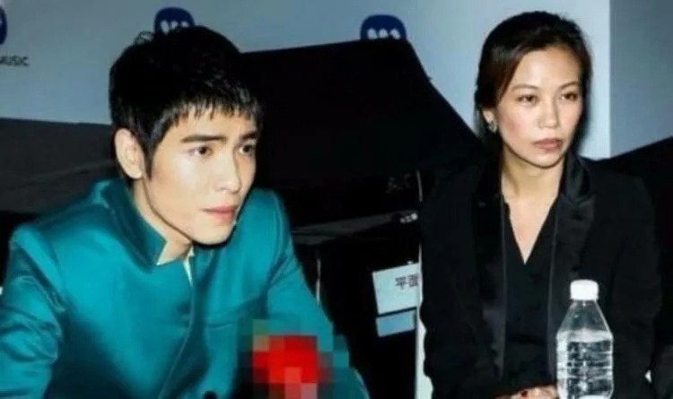 Sao Trung cuoi tro ly anh 13