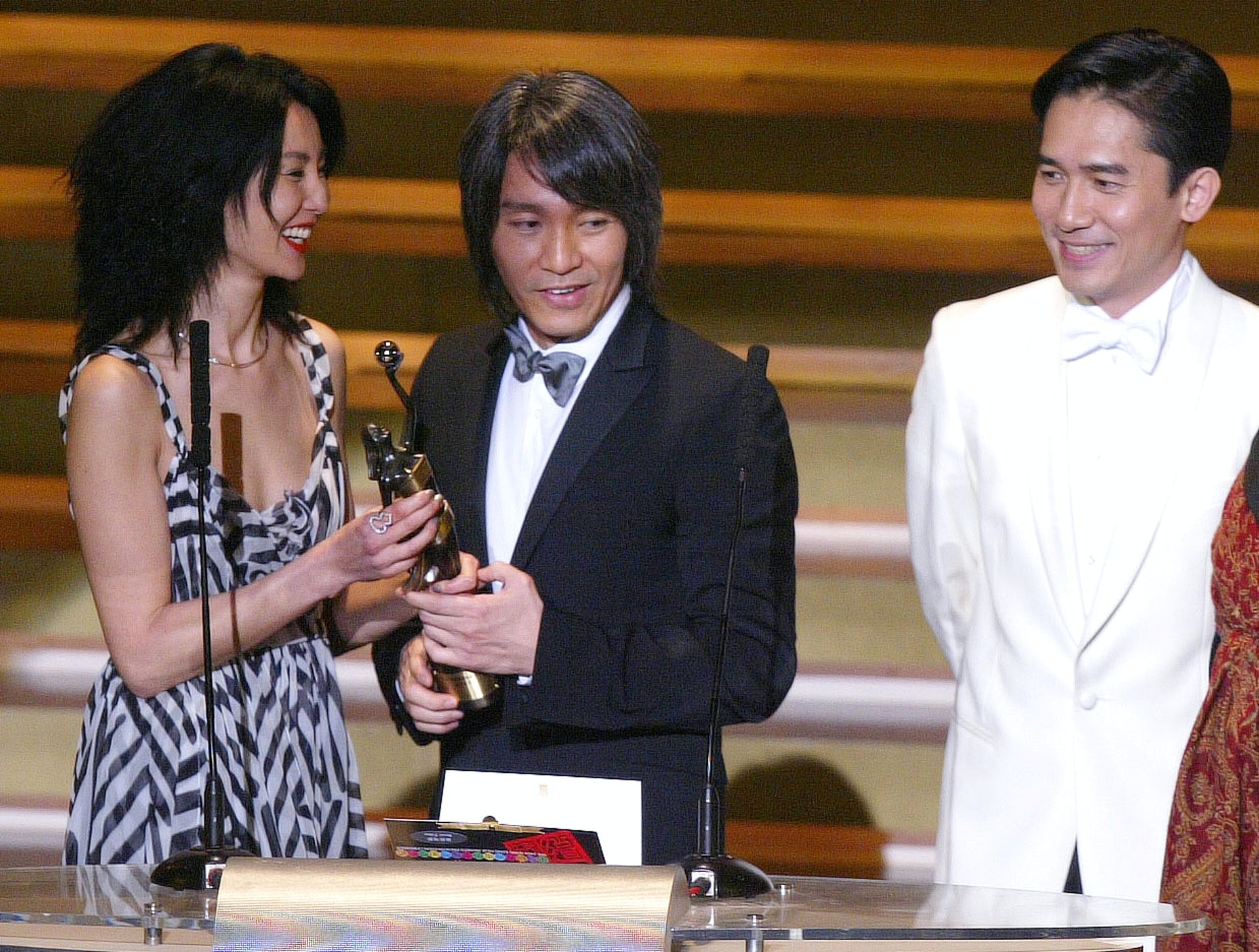 Luong Trieu Vy anh 2