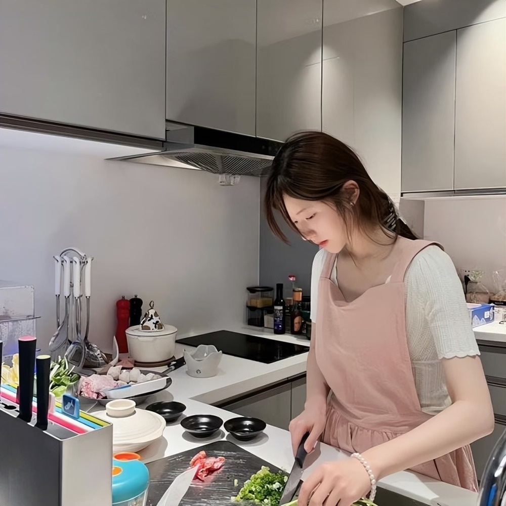 Trieu Lo Tu can ho anh 6