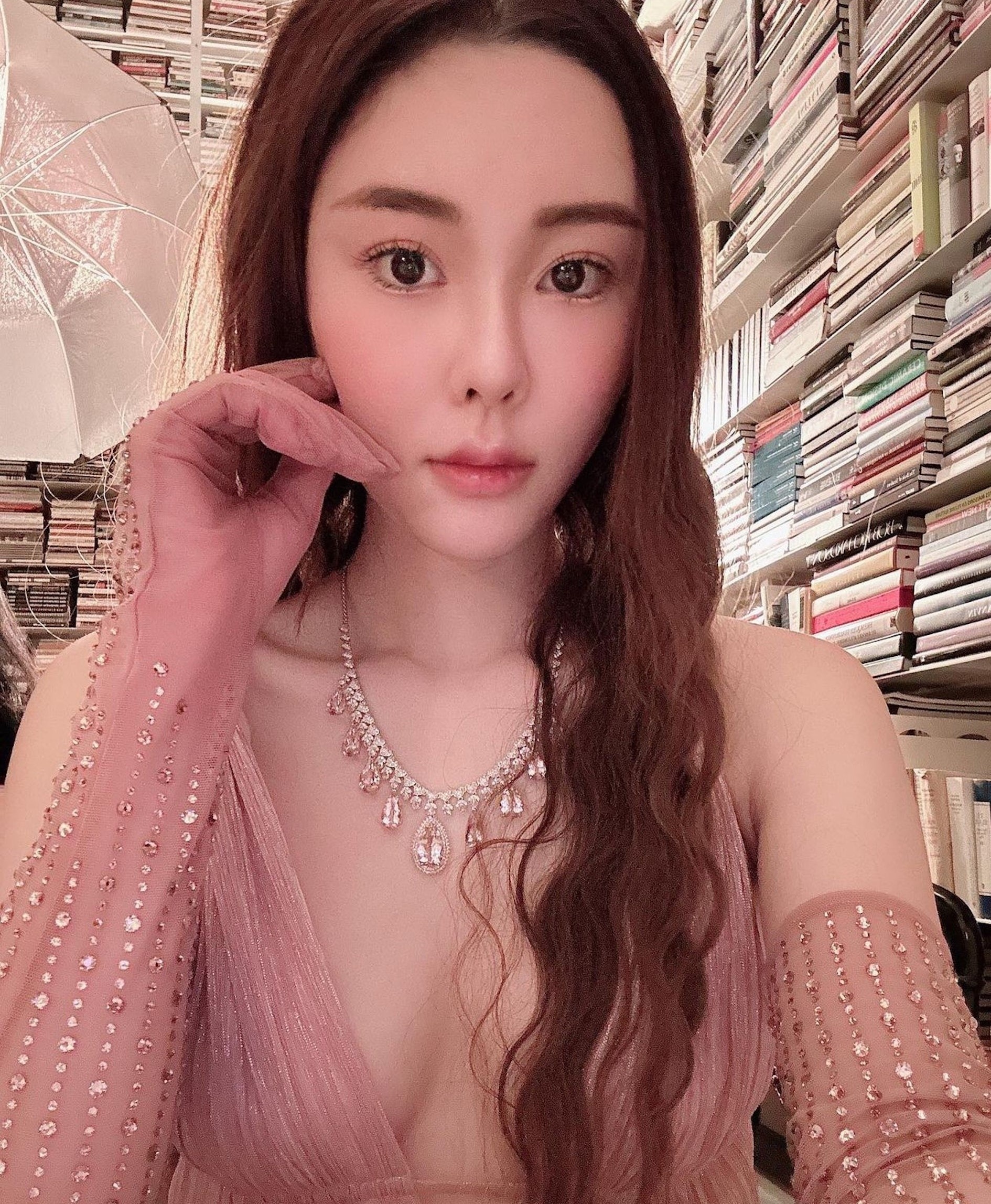 Abby Choi bi sat hai anh 5