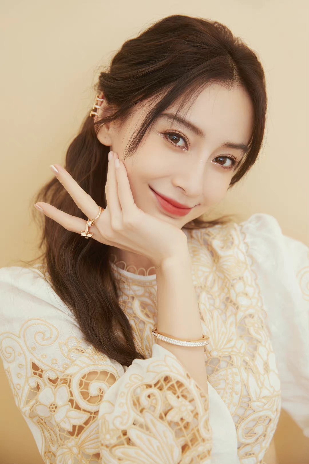 Angelababy thắng kiện ảnh 1 Angelababy thang kien anh 1