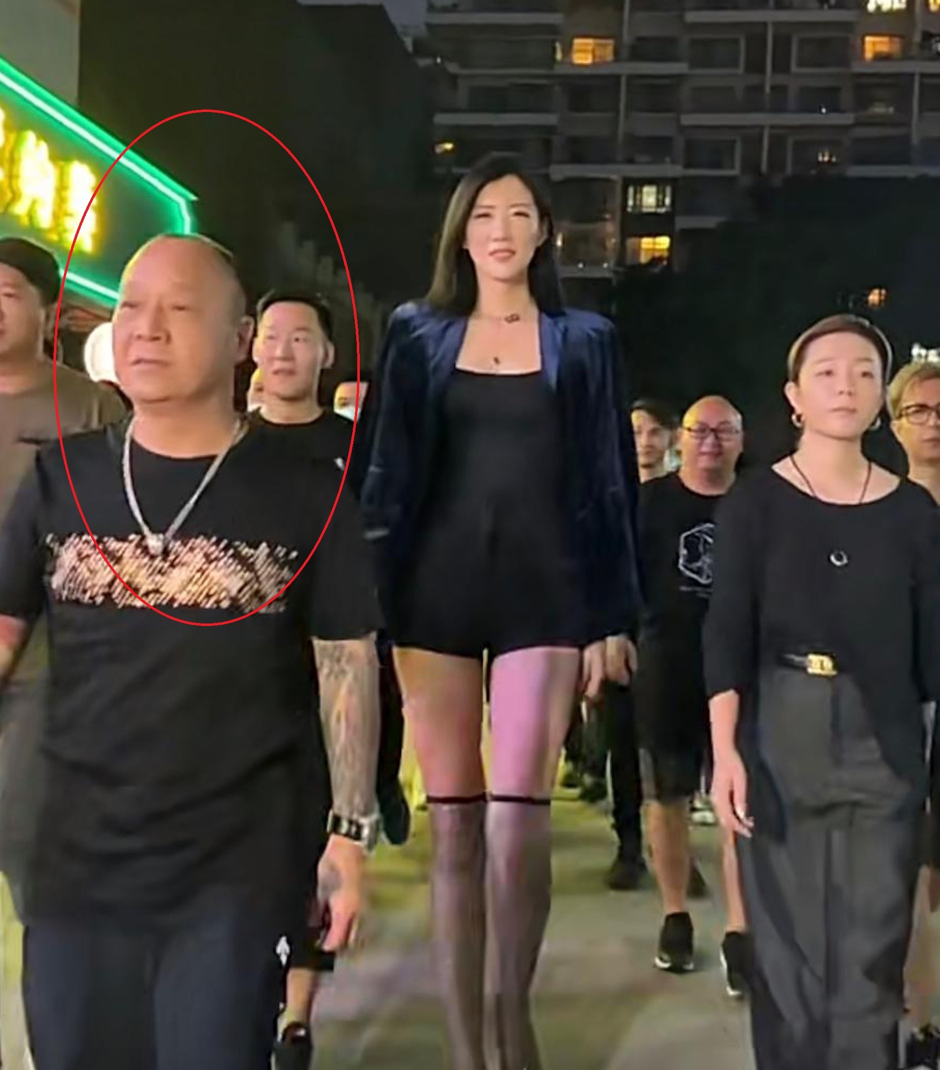 Ngo Chi Hung ngoai tinh anh 1