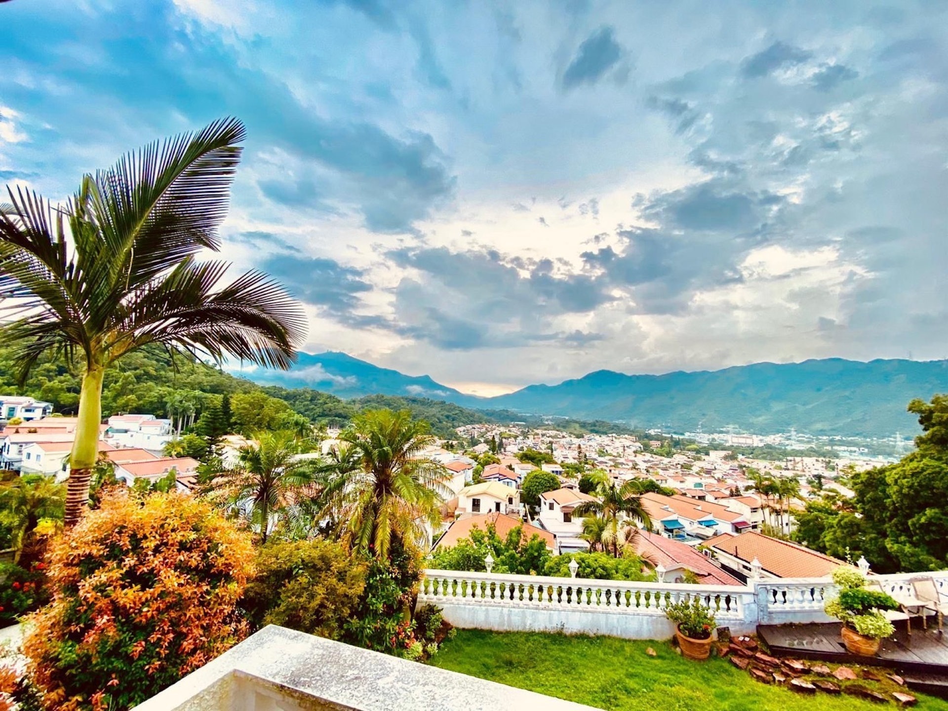 Cuoc song Tran Thieu Ha anh 4