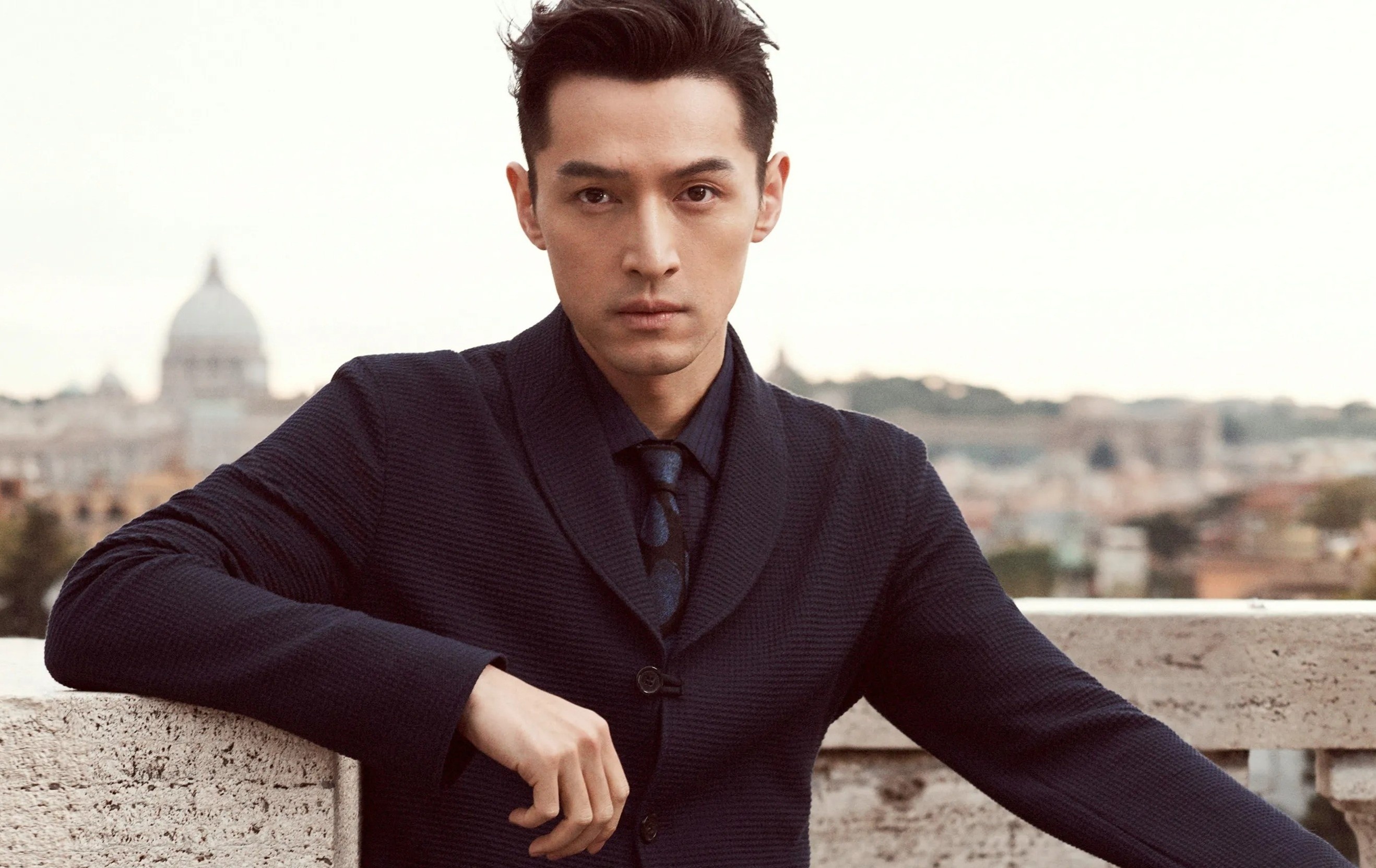 Ho Ca khoc nhieu sau khi co con hinh anh