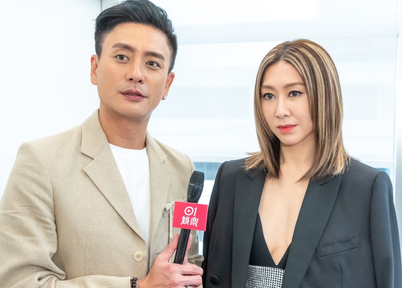 Huynh Tong Trach bi len an vi treu dua khiem nha voi Ho Dinh Han hinh anh