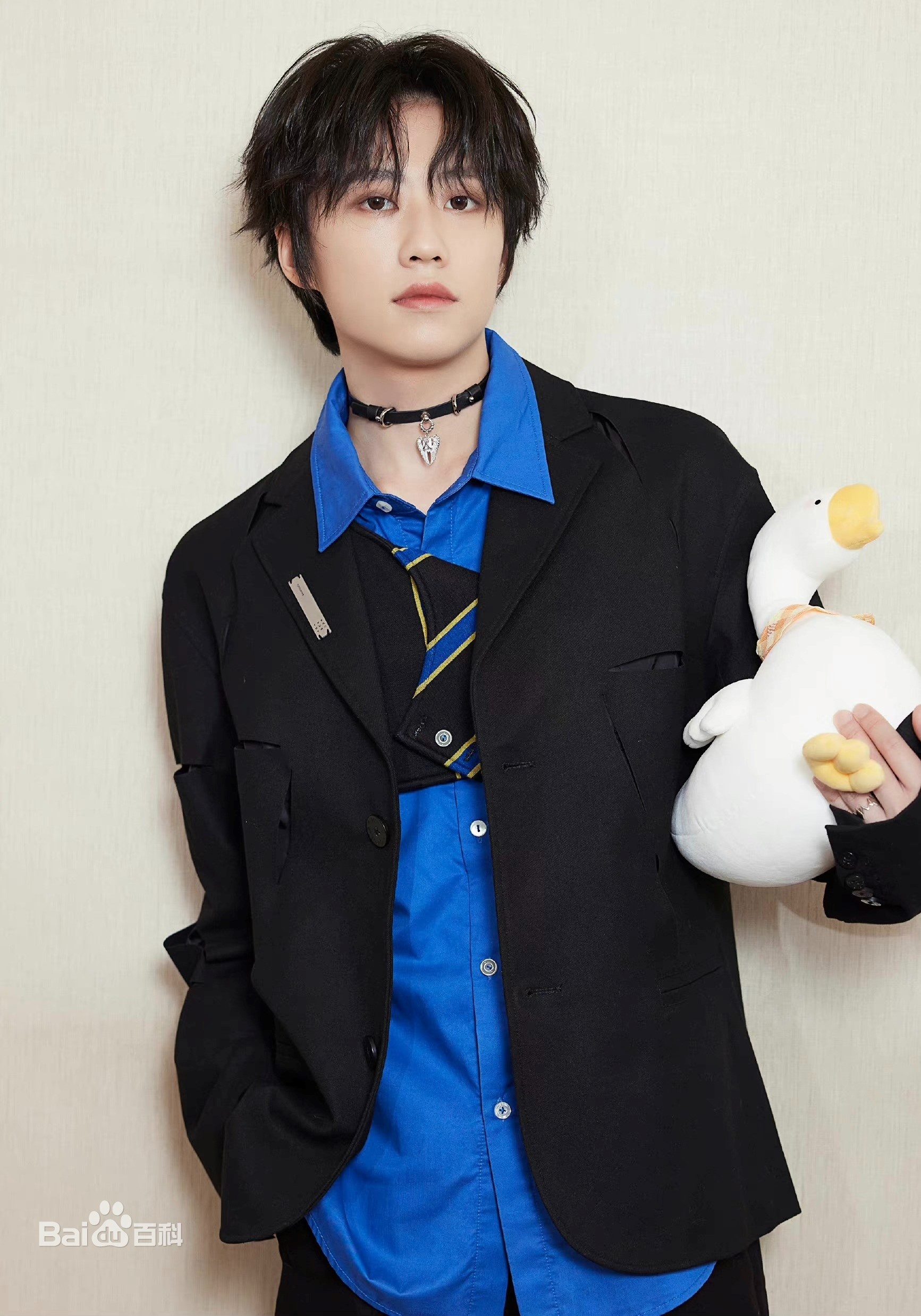 Ly Nhuan Ky be boi anh 1