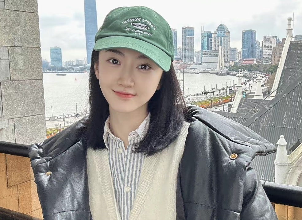 Canh Diem xuat hien giua on ao bi ban trai cu ban clip nong hinh anh