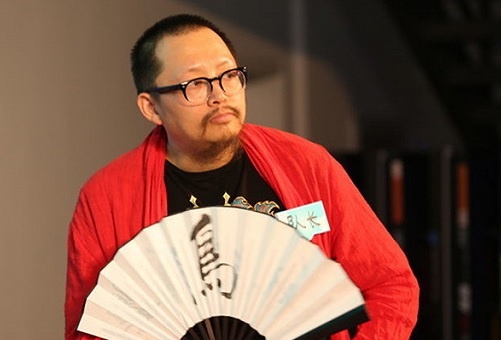 Nha bien kich Su Hang bi to quay roi tinh duc nhieu phu nu hinh anh