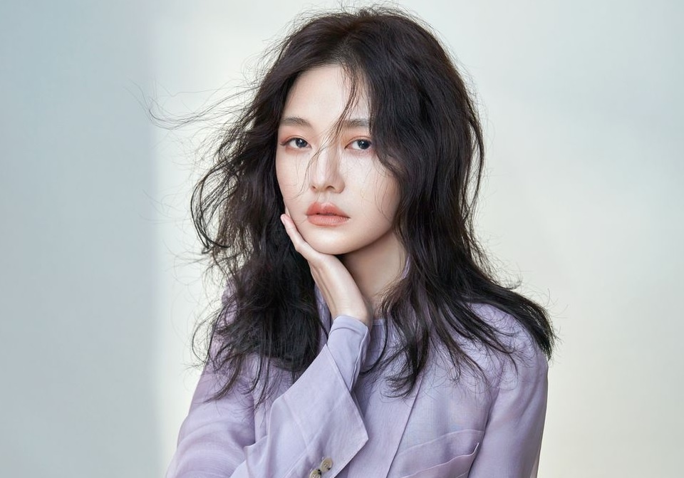 Tu Hy Vien so xuat hien sau nhieu lum xum doi tu hinh anh