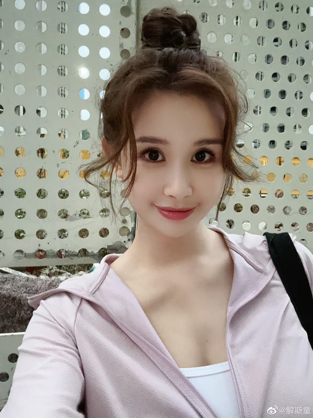 Tieu Ly phi dao anh 3