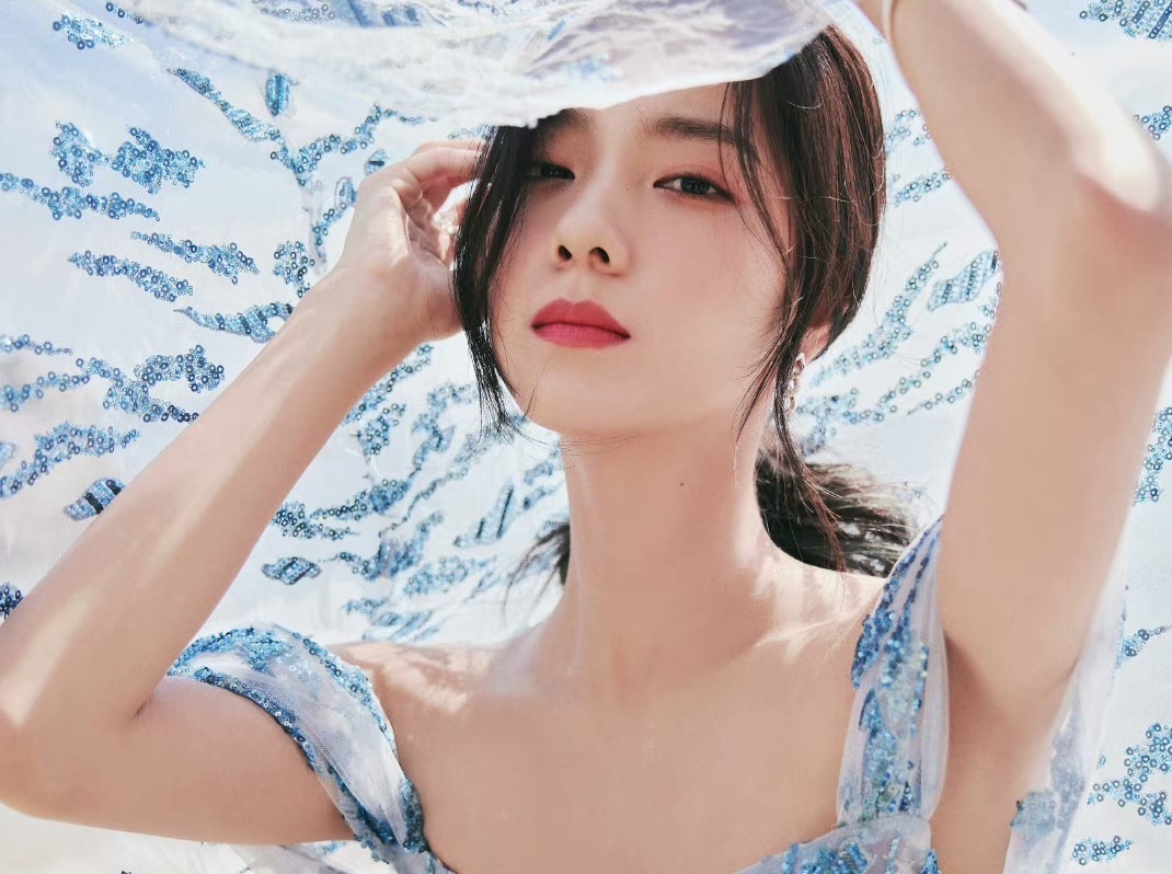 'Anh hung xa dieu' cong bo dien vien, Hoang Dung bi che hinh anh