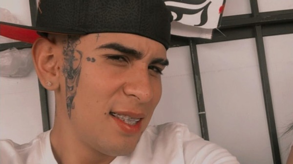 Nam dien vien 26 tuoi bi ban chet tai buoi hop bao hinh anh