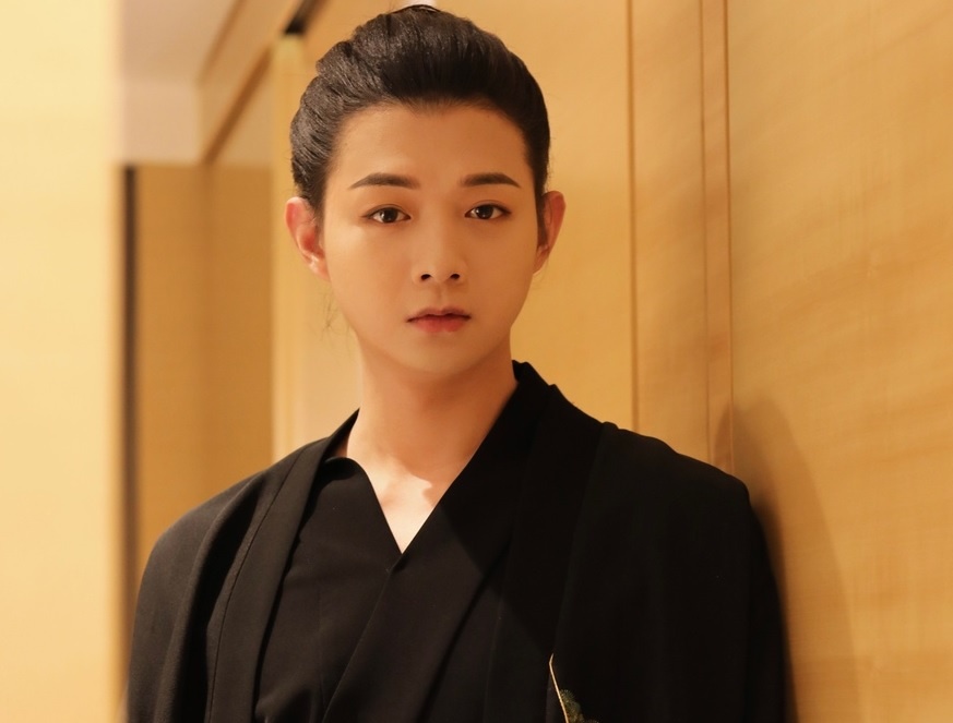 'Hoang tu nhac co phong' Trung Quoc lam lai cuoc doi sau be boi hinh anh