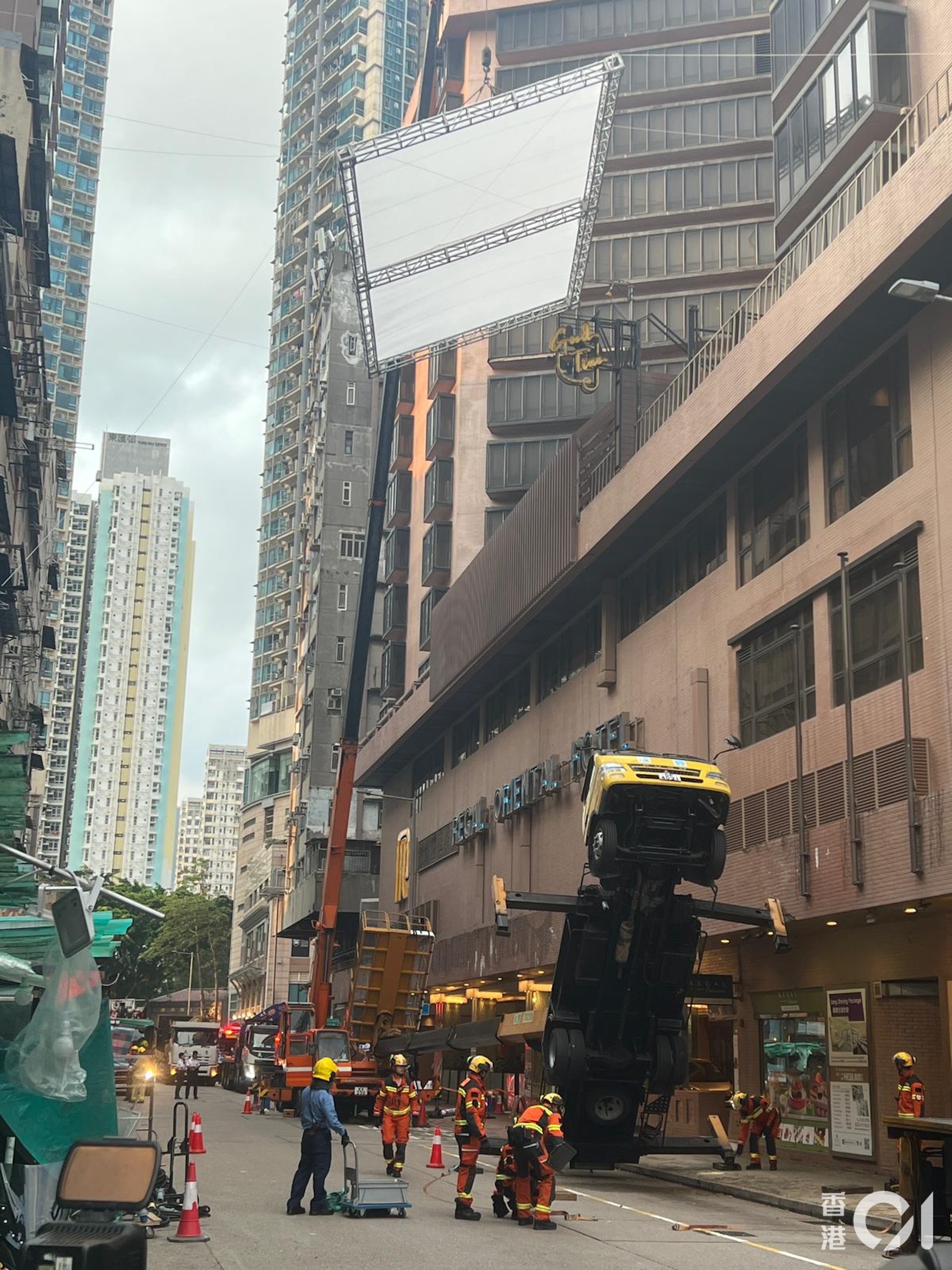 Tai nan truong quay anh 2