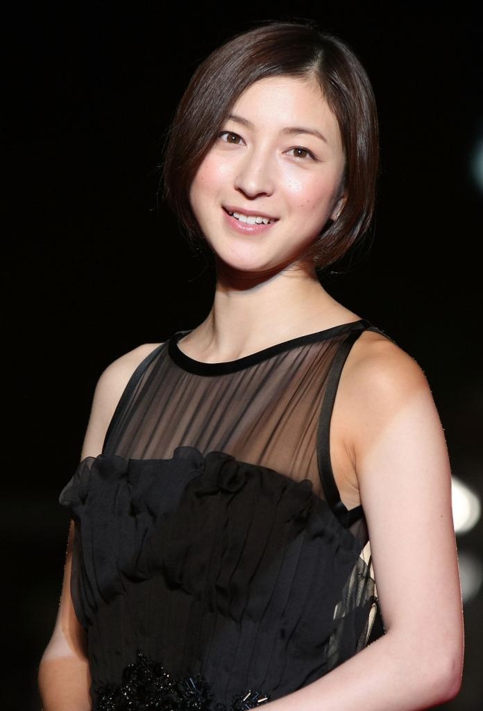 Ryoko Hirosue ngoai tinh anh 1