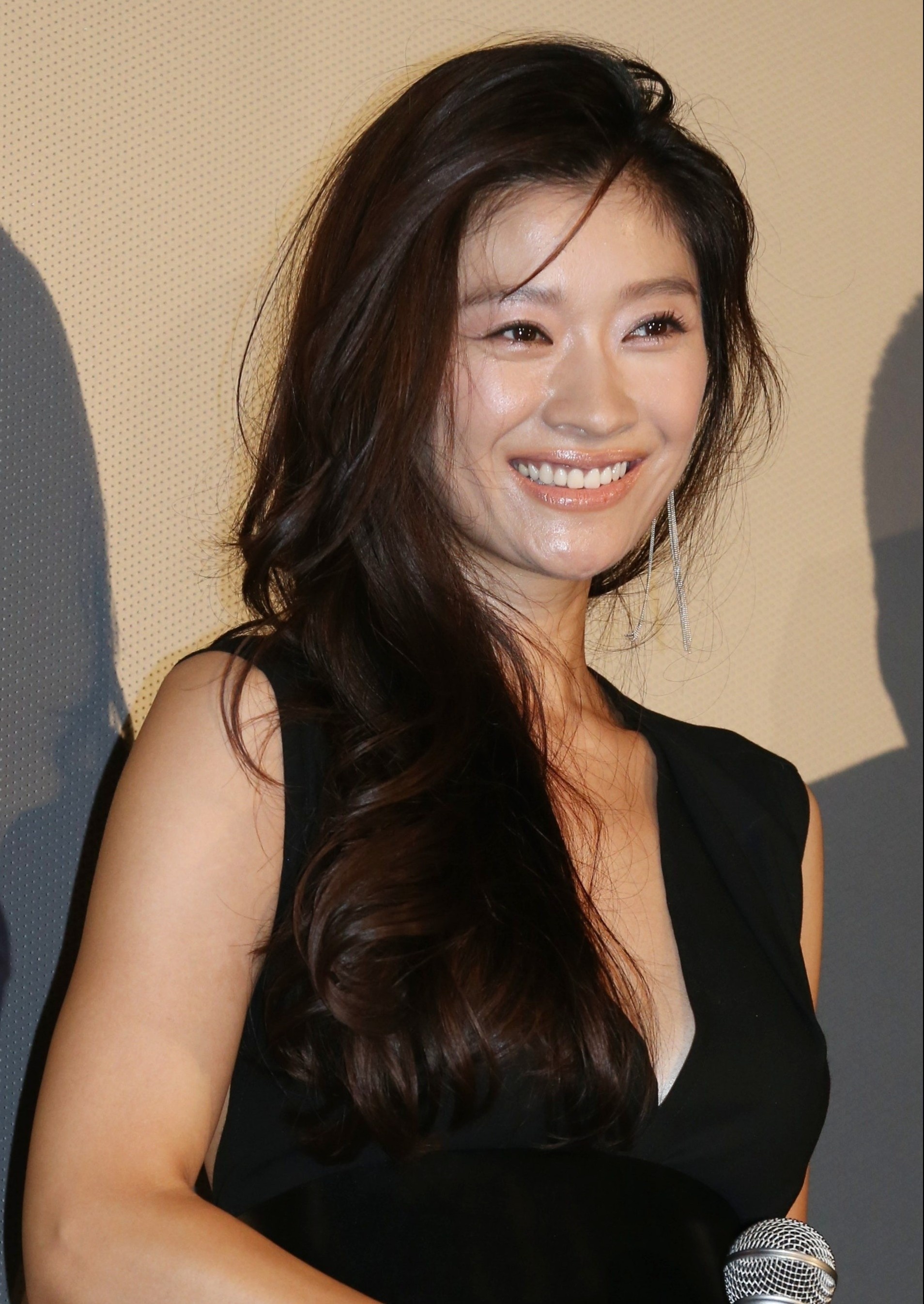 Minh tinh Nhat ngoai tinh anh 3